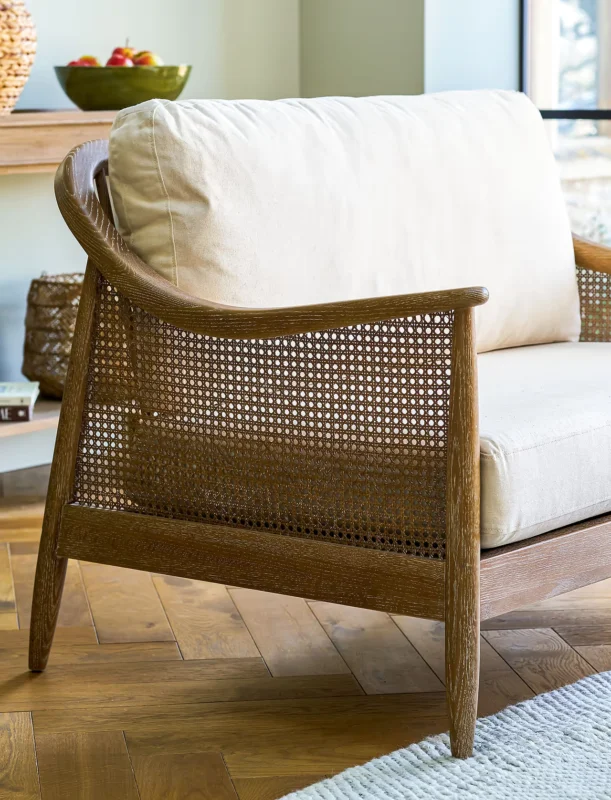 كنب علي الطراز الكلاسيكي