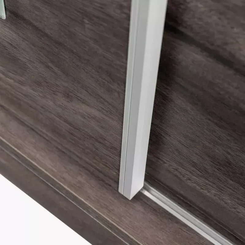 خزانة ملابس بباب انزلاقي ومرآة من أشفورد