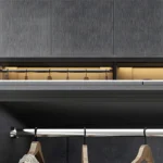 خزانة ملابس باب زجاجي