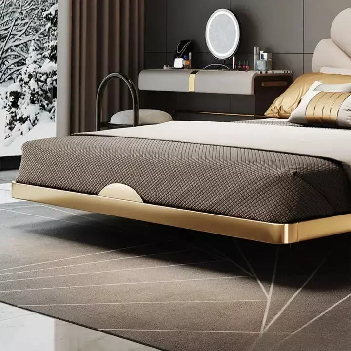 سرير غرفة نوم فاخر وأنيق