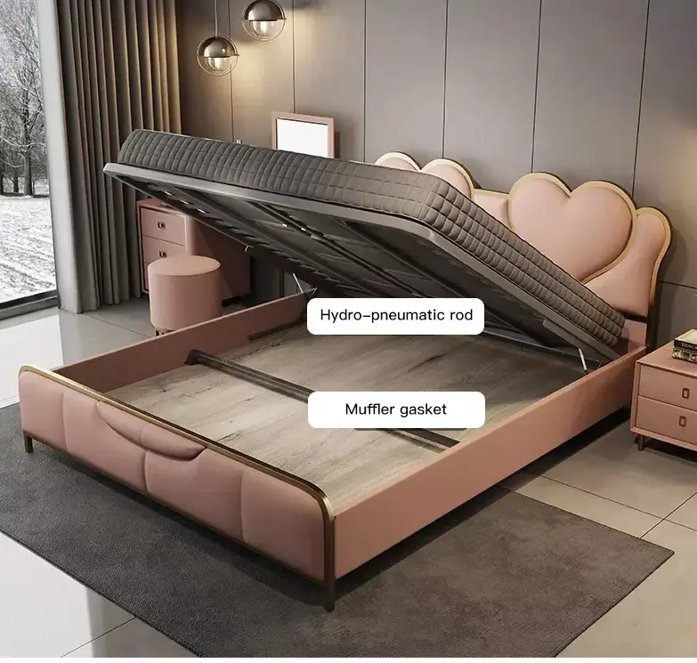 سرير غرفة نوم على شكل قلب