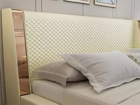 سرير كبير مودرن بتصميم مودرن شيك