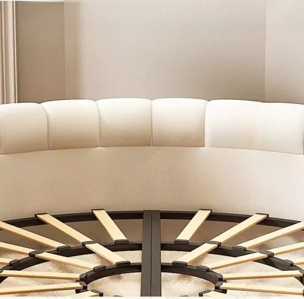 سرير غرفة نوم بتصميم دائري