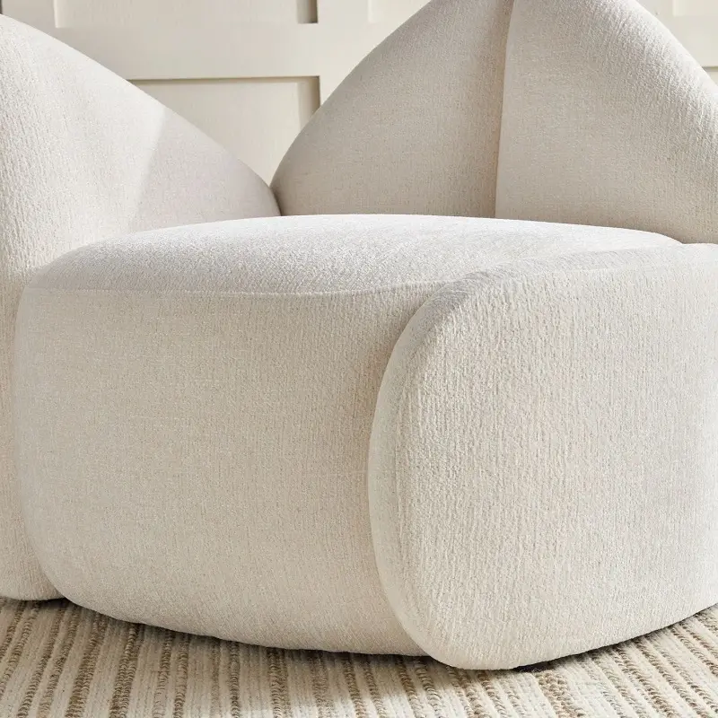 كنب مفرد مع طاولة قهوة من تصميم بريمو