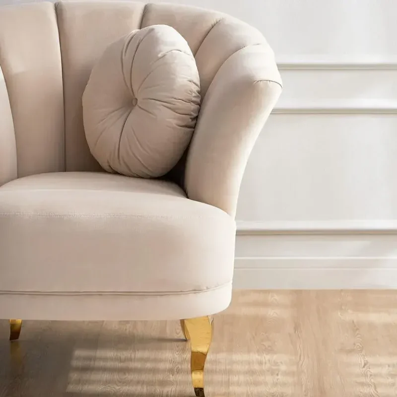 كرسي مفرد مودرن بتصميم أنيق