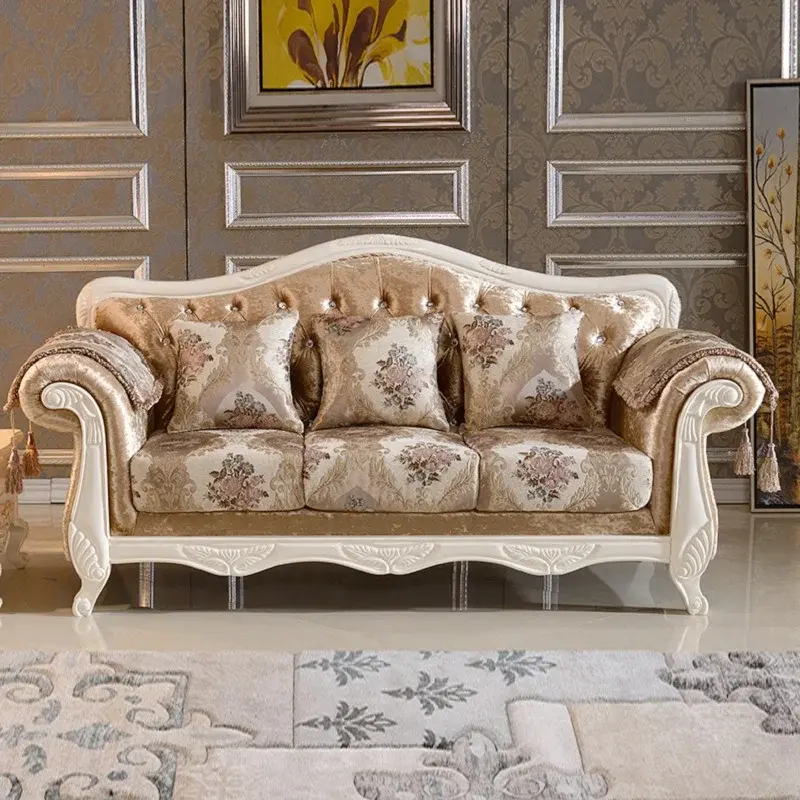 كنب صالة كلاسيكي بتصميم فخم