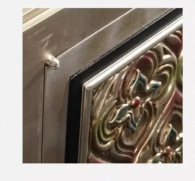 خزانة خشب متعددة الاستخدام