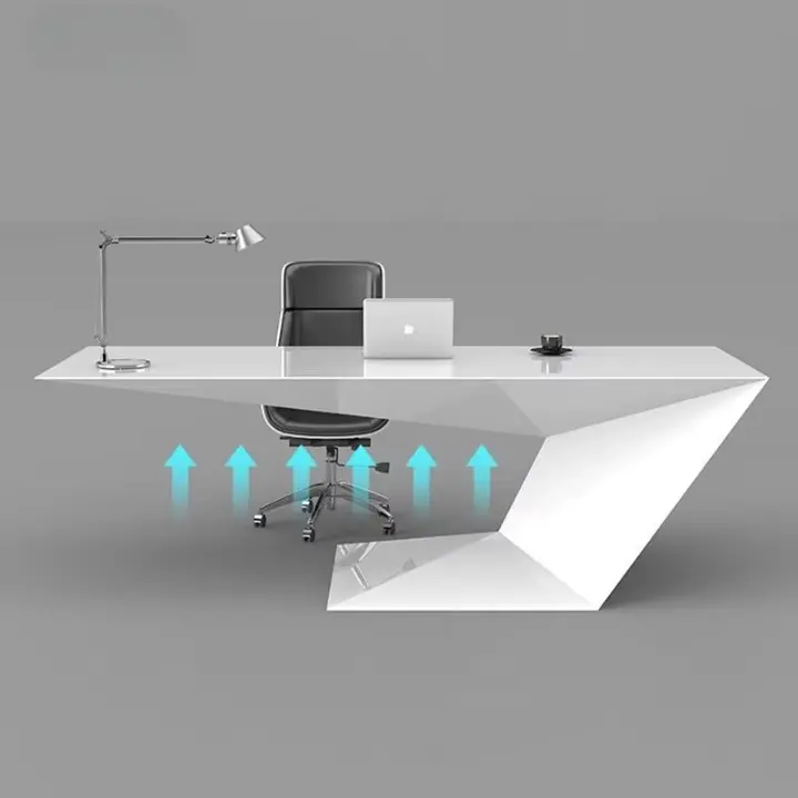 طاولة مكتب بتصميم ابداعي