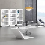 طاولة مكتب بتصميم ابداعي