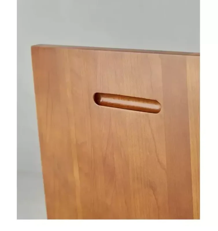 كرسي مفرد متعدد الاستخدمات على شكل منحني