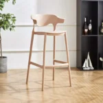 ⁦كرسي بار مرتفع بتصميم مميز⁩ - الصورة ⁦5⁩