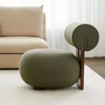 كرسي مفرد من خشب