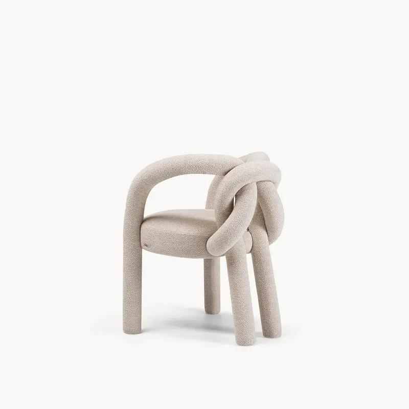 كرسي مفرد بمساند ذراعين بتصميم متخلف