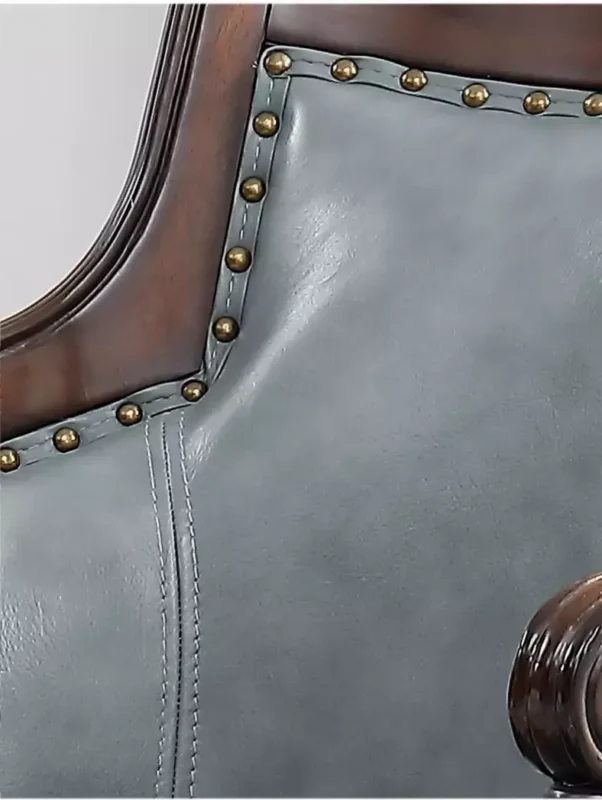 كرسي مفرد خشب بتصميم كلاسيكي