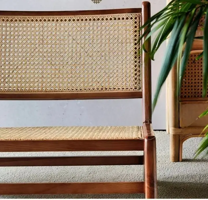 كرسي مفرد من خشب الروطان