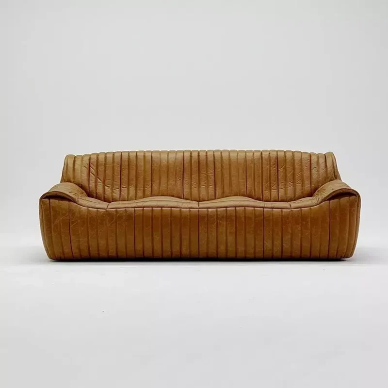 كنب مودرن ثلاثي بتصميم مموج