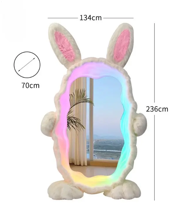 مرايا طويله مضيئة على شكل أرنب 