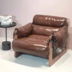 كرسي مفرد جلد من تصميم ايطالي