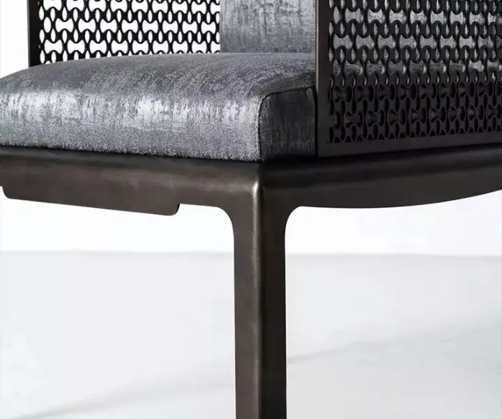 كرسي مفرد مودرن بتصميم فريد