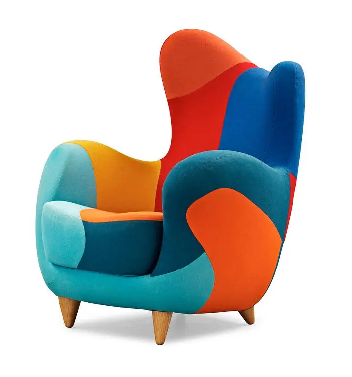 كرسي مودرن بذراعين من تصميم ايطالي