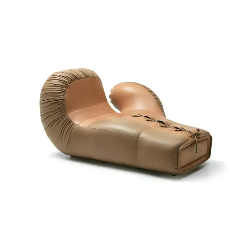 كنب استرخاء شكل قفاز