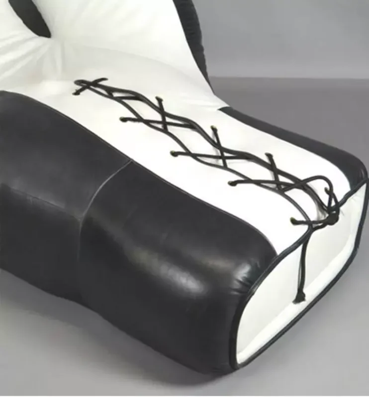 كنب استرخاء شكل قفاز