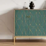 بوفيه جانبي عصري مع أبواب منقوشة