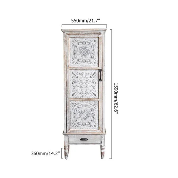 خزانة خشبية بتصميم عتيق مطرز