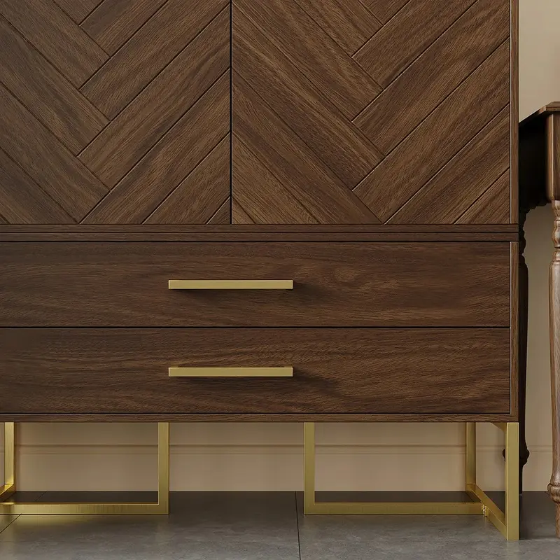 خزانة ملابس  مع أدراج بتصميم عصري