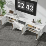 طاولة تلفاز بأبواب تخزين