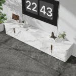 طاولة تلفاز بأبواب تخزين