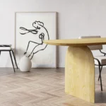 طاولة طعام خشبية على الطراز الياباني