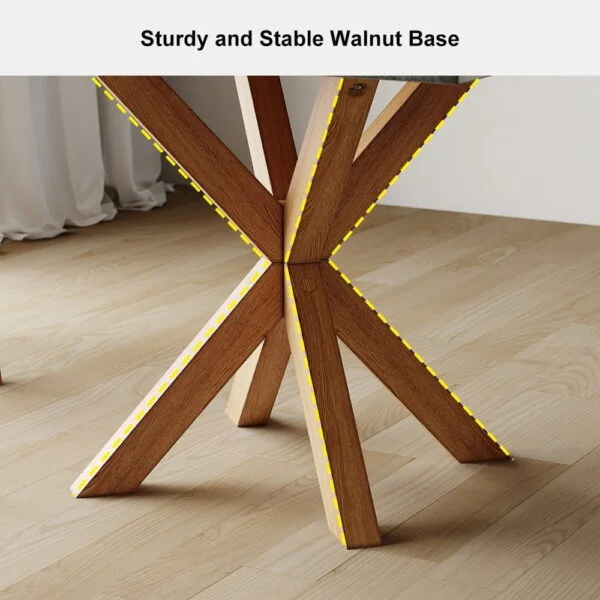 طاولة طعام خشب على شكل مربع