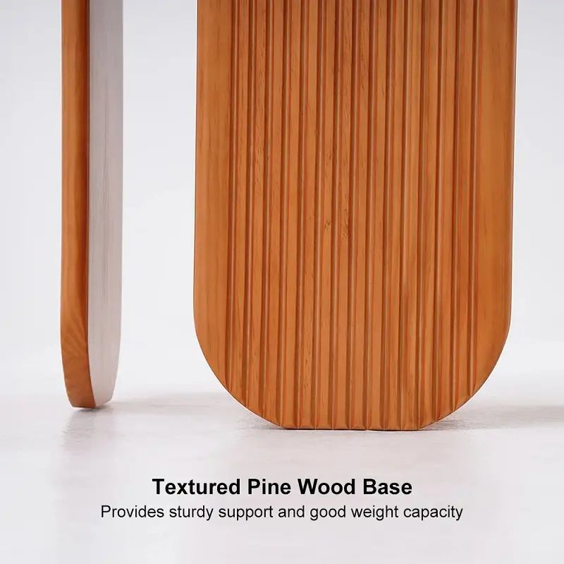 طاولة طعام بتصميم مميز مع مساحة تخزين