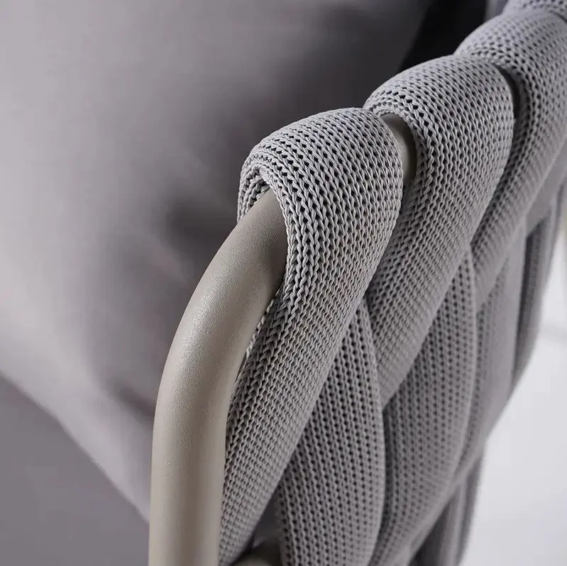 طاولة طعام خارجية بيضاوية الشكل