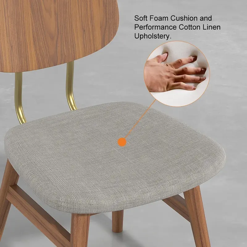 طاولة طعام خشبية بطراز اسكندافي