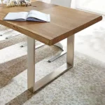 طاولة طعام خشب بتصميم ريفي