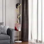 علاقة ملابس رخامية بتصميم فاخر لغرفة النوم