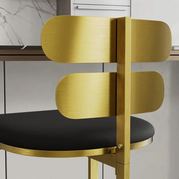 كرسي بار مرتفع انيق وفاخر