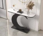 كونسول رخام مع قاعدة على شكل هلال