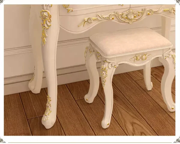 تسريحة غرف بنات بتصميم كلاسيك ملكي