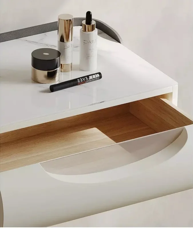 تسريحة غرفة نوم بتصميم ايطالي فاخر