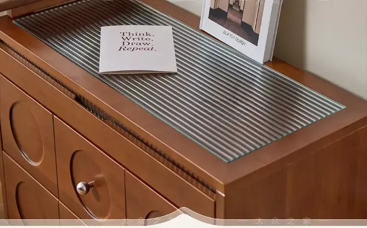 تسريحة غرفة نوم بتصميم ريفي