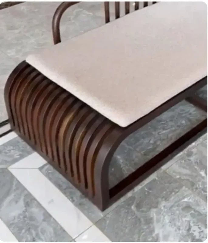 كنب استرخاء بتصميم كلاسيكي مريح