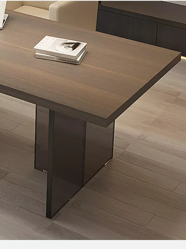 مكتب بتصميم ذكي