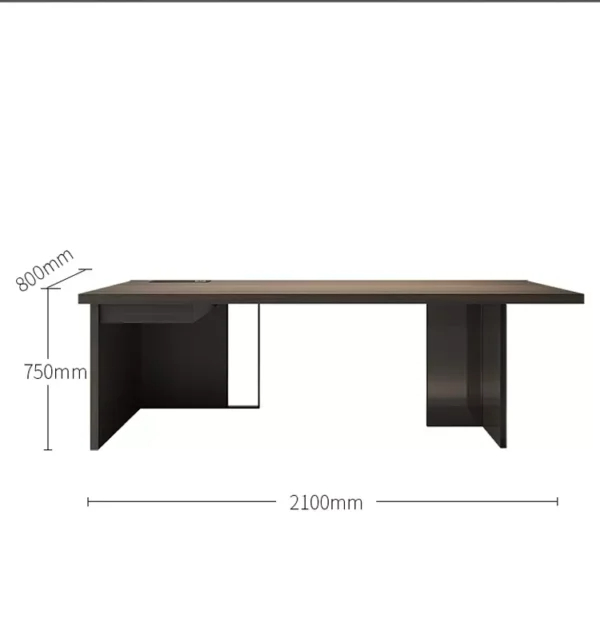 مكتب بتصميم ذكي