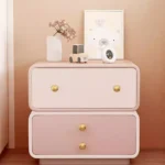 طاولة جانبية للسرير لغرفة الفتيات