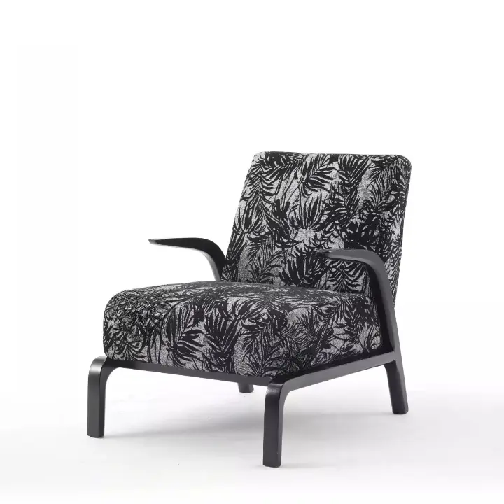 كرسي كنب مفرد بتصميم حاد و مريح