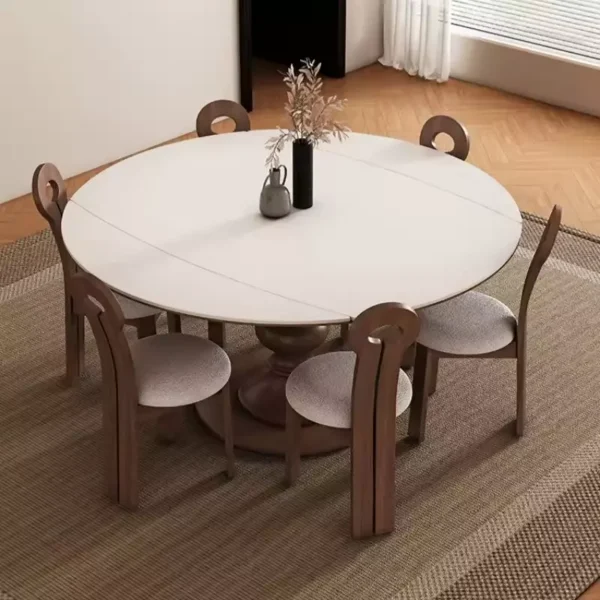 طاولة طعام مع كراسي بتصميم ريفي