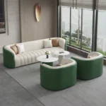 طقم كنب مع طاولة قهوة